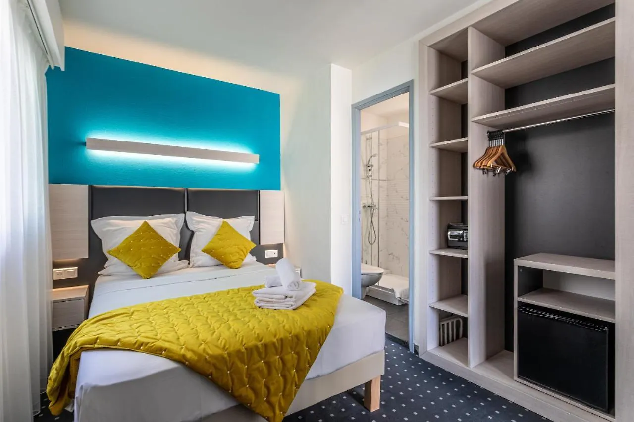 Hotel Jardin Croisette Cannes 3*,  Fransa